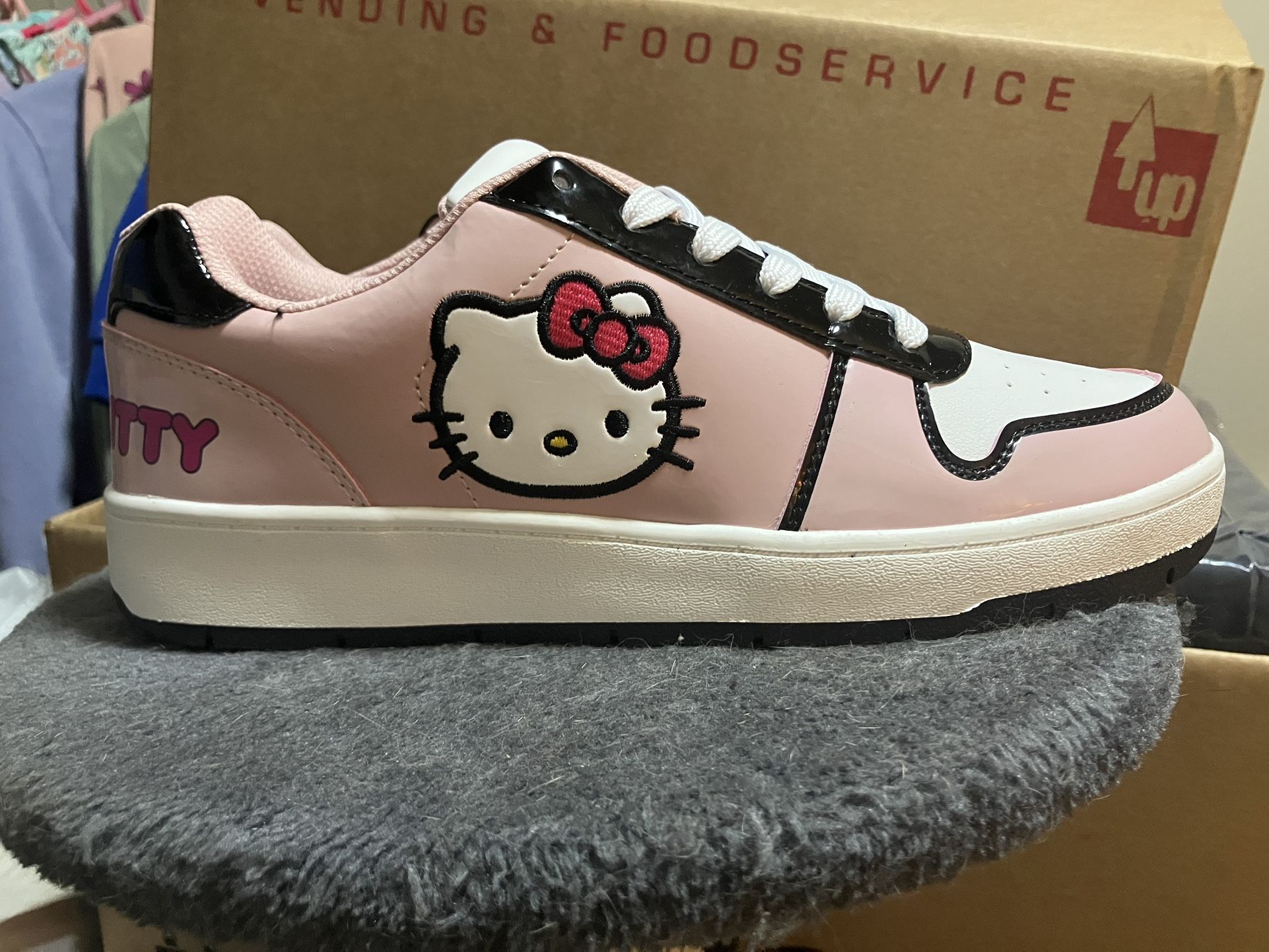 Hello Kitty Shoes