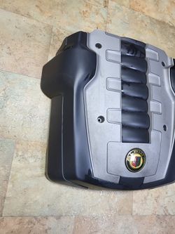 08 BMW  7Series  B7 ALPINA ENGINE COVER  FITS 06 08