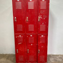 Red 3-Column Locker