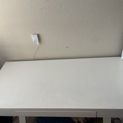 White Desk – 48” Wide – Sturdy & Functional