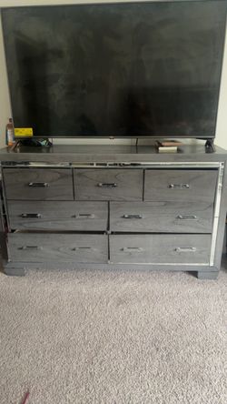 Grey dresser