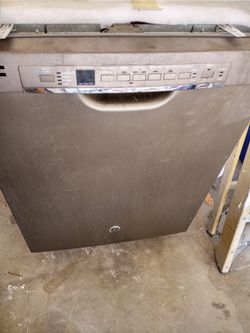 Dish washer
