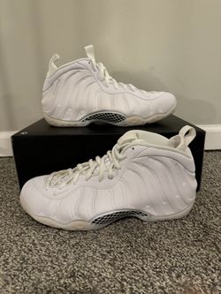 Nike Air Foamposite One Triple White Men’s Size 11 (SKU: HJ5195-100)