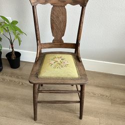 19th Century Victorian Era Oak Side Chair 