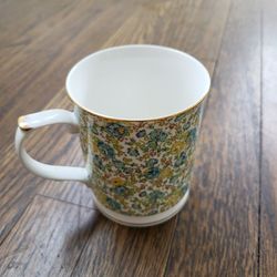 12 Beaitiful Tea Cups