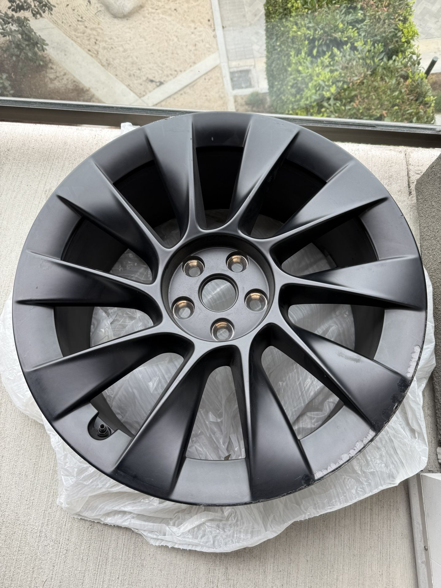 Tesla Model Y 20” Wheel / Rim OEM