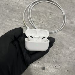 Apple AirPods Pro Model A2084 In Excellent Condition