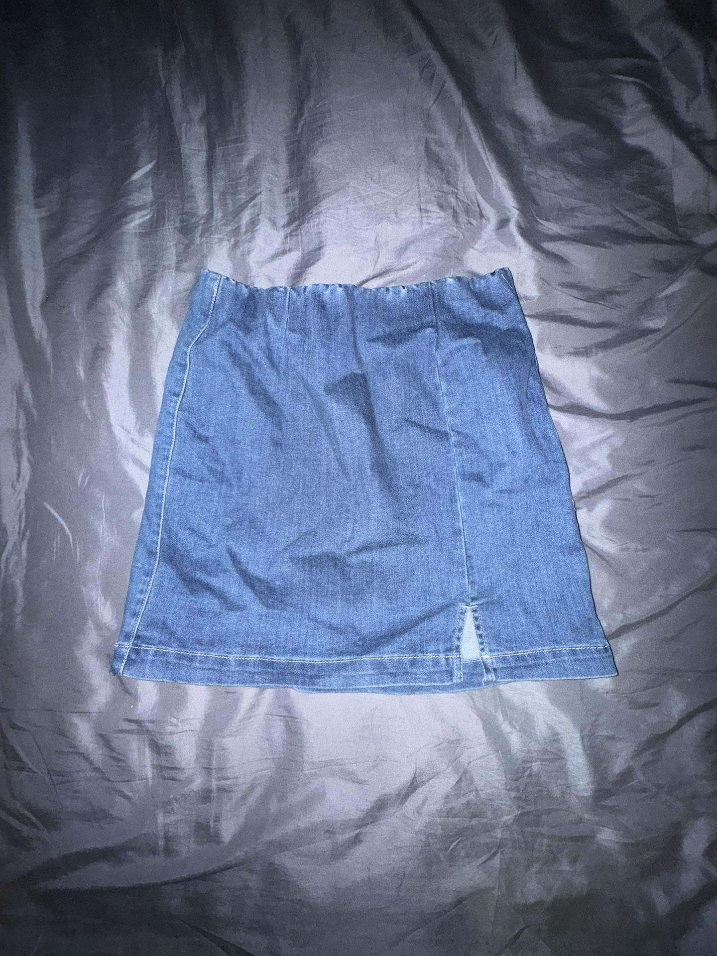 Charlotte Russe Denim Skirt - (M)