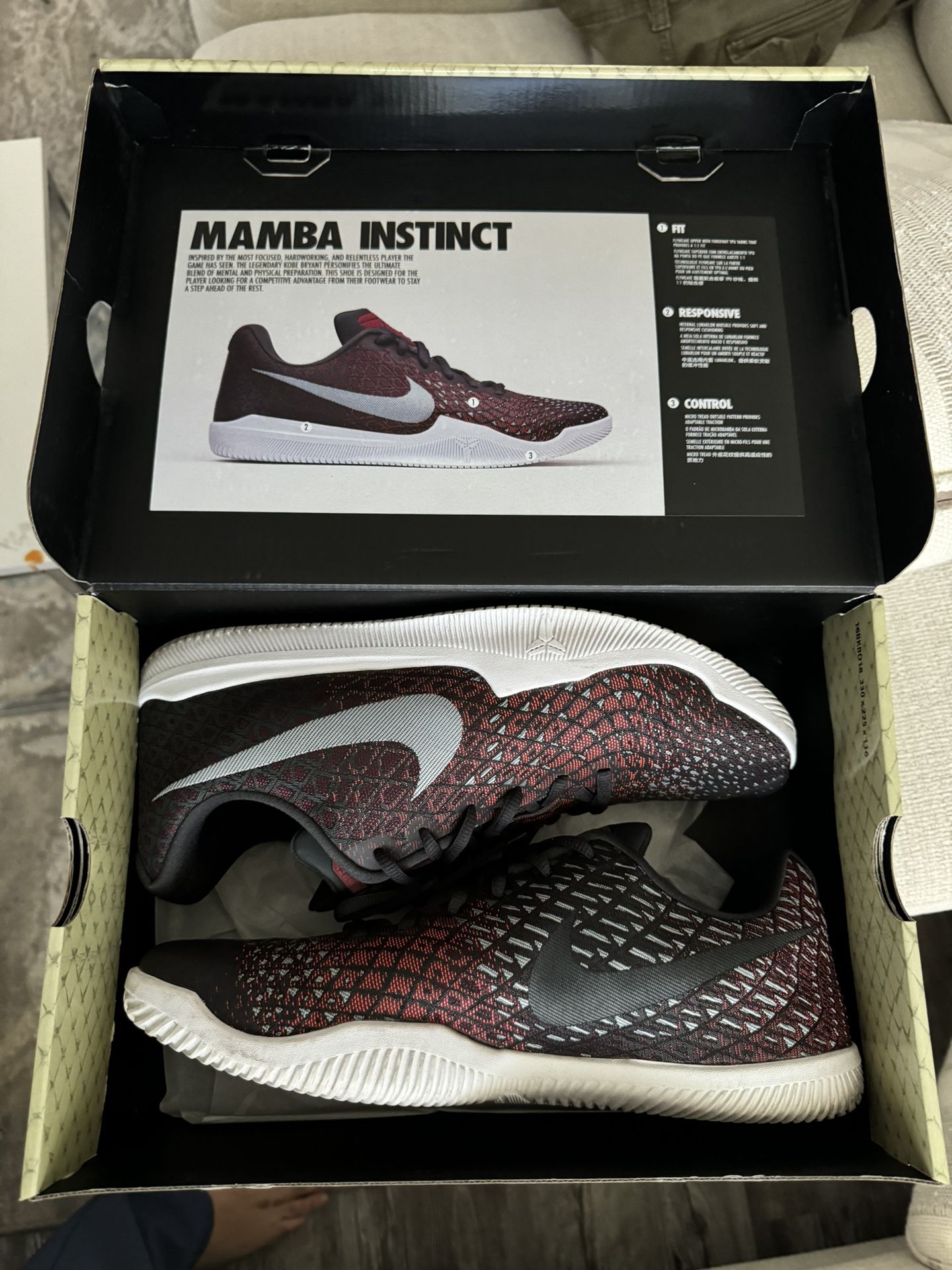 Kobe Mamba Instinct 11.5 