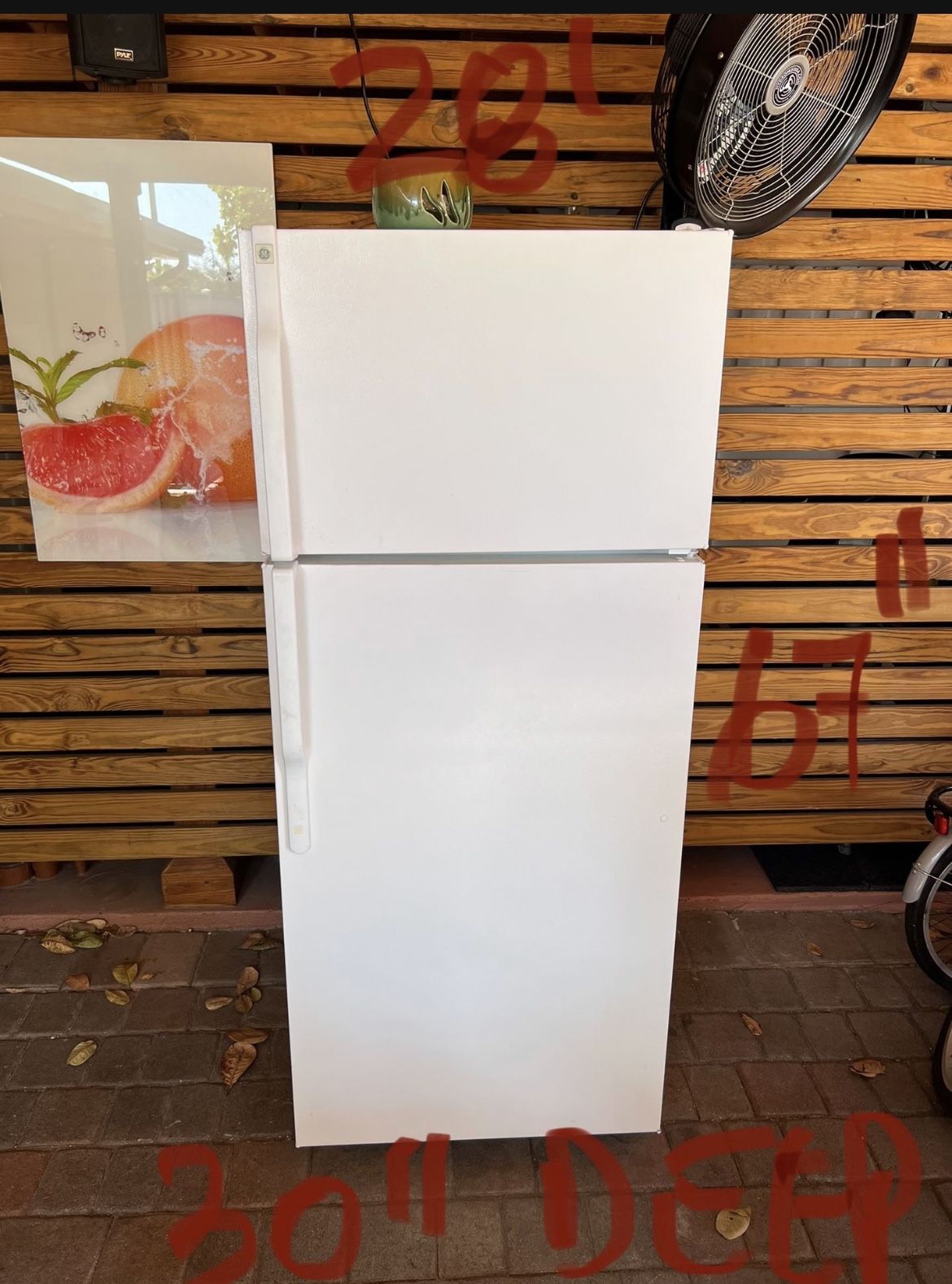 Refrigerator Refrigerador Fridge