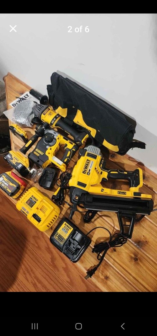 Dewalt (3) tool, (3) battery, (3) charger Combo