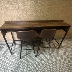 FREE CONSOLE TABLE AND CHAIRS