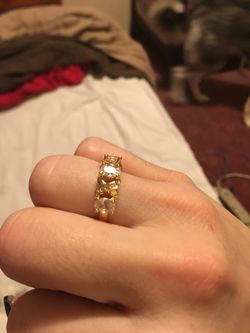 Gold plated ring with crystal stones