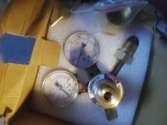 Argon co2 regulator $20$