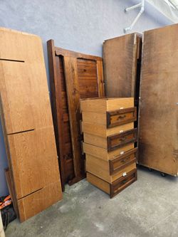 Free capt style cal king bed