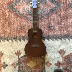 Makala Ukulele MK-C Model  - Concert Model
