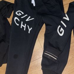 Boys GIVENCHY Tracksuit Size  ( ALL 3 Piece) Shirt, pants And Jacket 