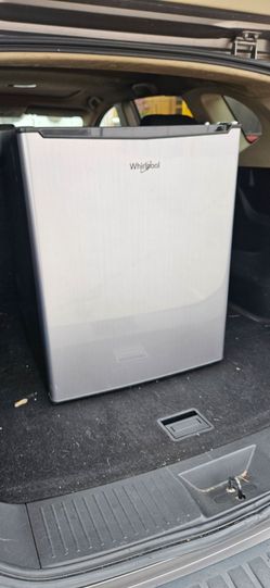 Whirlpool Mini Fridge
