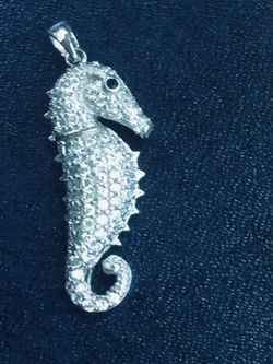 Sterling silver seahorse pendant