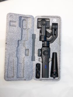 Zhiyun Smooth 4 3-Axis Gimbal Stabilizer for iPhone and Samsung smartphones 