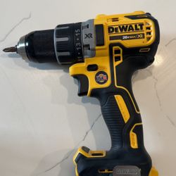 DeWalt DCD791 XR Drill Driver (20V MAX Brushless)
