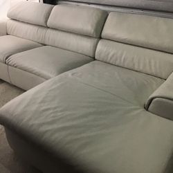 SECTIONAL GENUINE LEATHER WHITE COLOR..DELIVERY SERVICE AVAILABLE ✅🚚✅