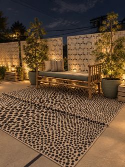 Outdoor Daybed and/or Outdoor Privacy Screens