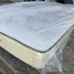 Avocado Green Mattress Queen Size!