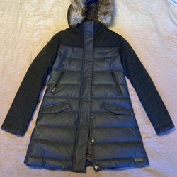 READ ENTIRE AD! NEW Women’s SOREL Parka 700 fill goose Down 90% winter snow jacket coat size medium  Patagonia navy black grey tivoli