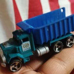 Vintage 1979 Hotwheels 'City Transporter' Dump Truck. Turquoise & Blue