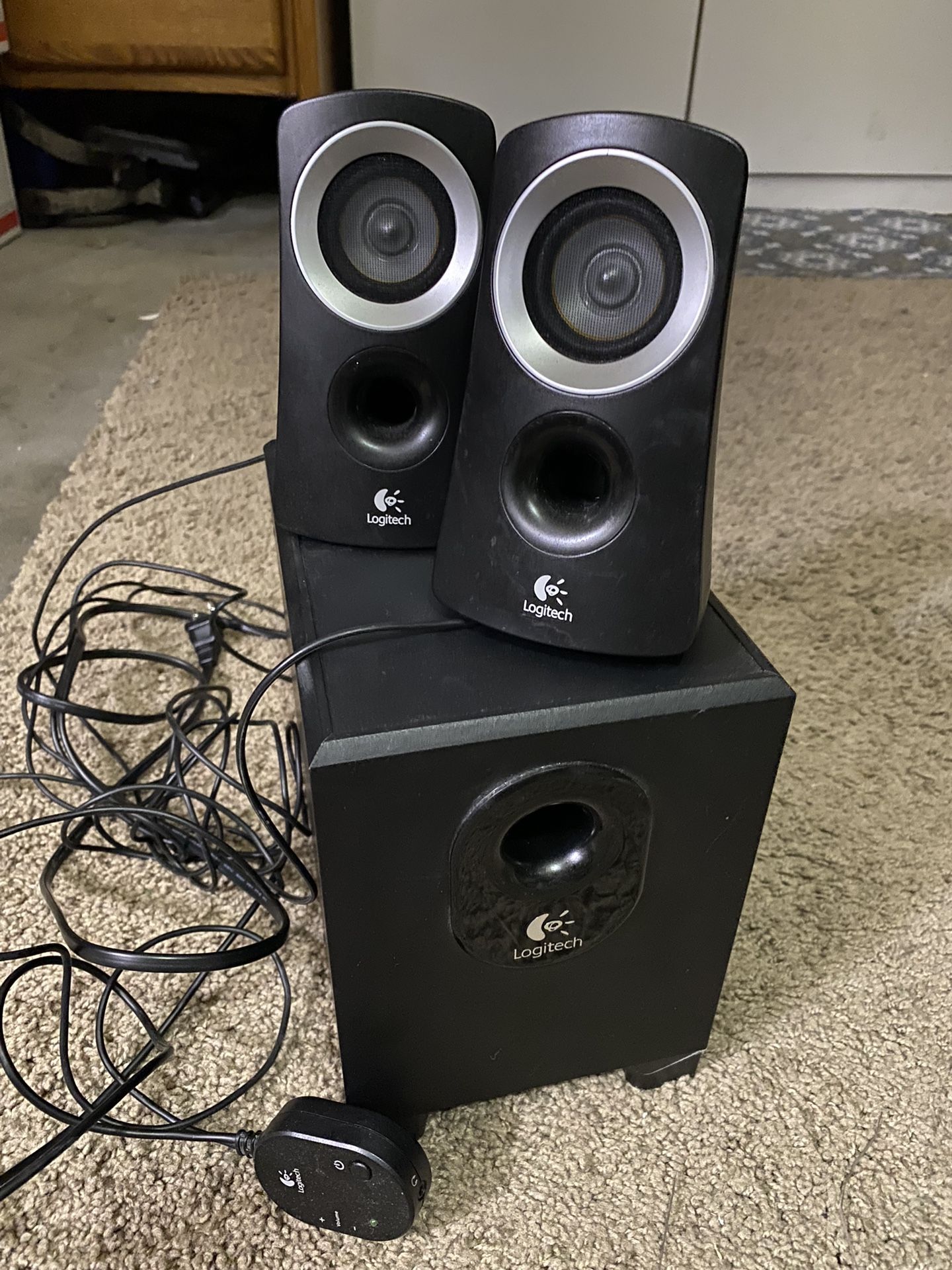 Logitech Subwoofer And 2- Speakers 