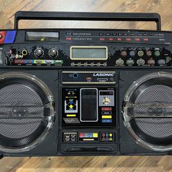 LASONIC Boombox Ghettoblaster Speaker Radio iPod AUX i931