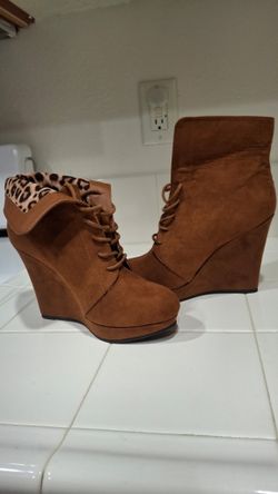 Womens Wedge boots