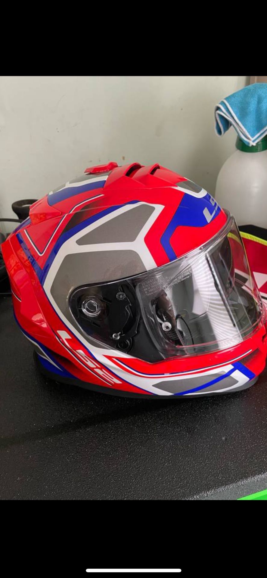 Motorcycle helmet