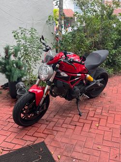 DUCATI MONSTER (contact info removed)