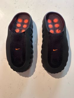 Nike MIND 001
