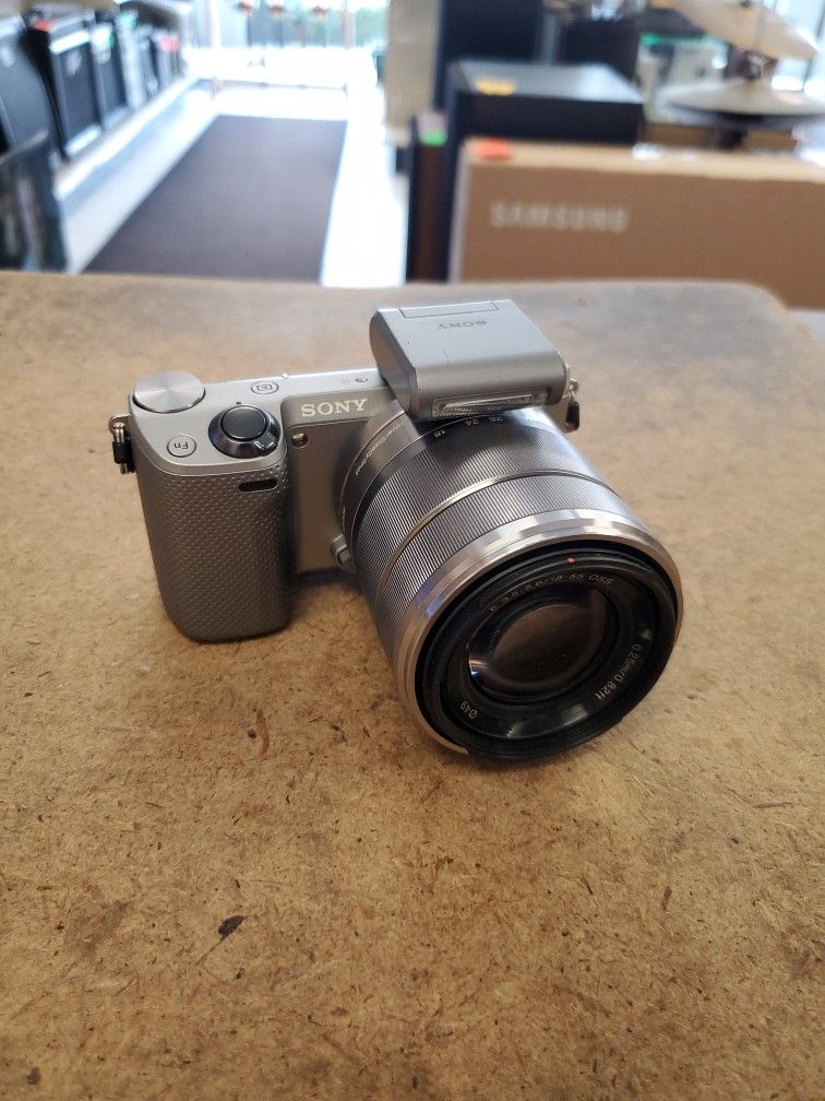 Sony NEX5R Mirrorless Digital Camera With 1855mm Lens for Sale in Miramar, FL OfferUp