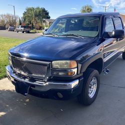 2005 GMC Sierra 2500