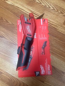 MILWAUKEE M12 cooper cutting