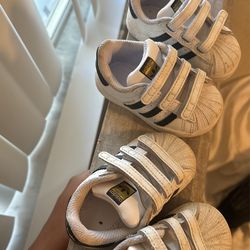 adidas gazelle silver green womens Shoes. Size: UK 4k  Mamas Marketplace