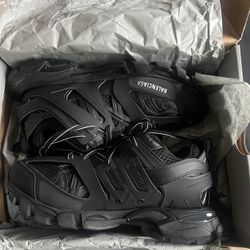 Balenciaga Track 