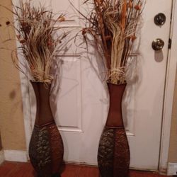 2 Beautiful Metal Vases