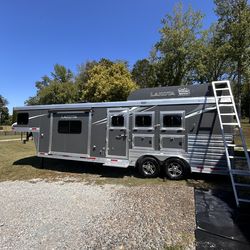 2022 Lakota Charger C8311RK