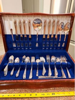 Vintage Wm Rogers Silverplate Reflection Pattern Flatware Set West Las Vegas See My Listings Summerlin 1930s