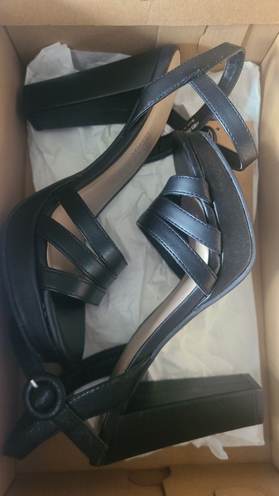 Black High Heels Size 7M