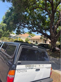 Camper shell toyota tacoma