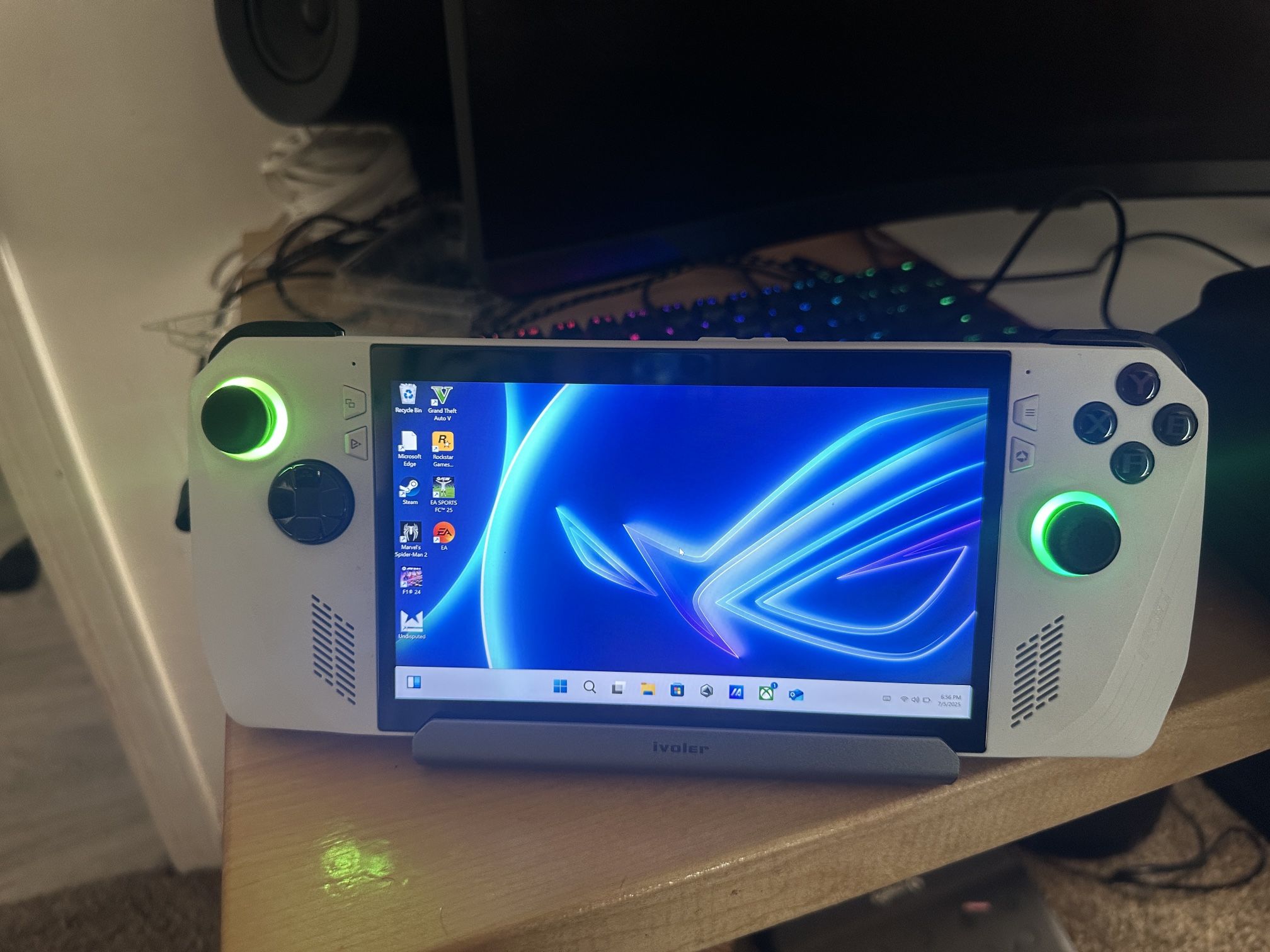 Rog Ally Z1 Extreme + 240hz Gaming Monitor And Multiple Accessories