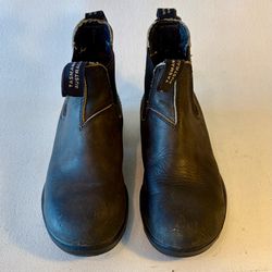 Blundstone boots men’s size 5 woman’s size 7.5