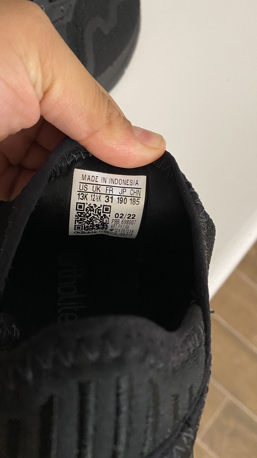 Best Shoes For Indoor Soccer - Buy and Slay