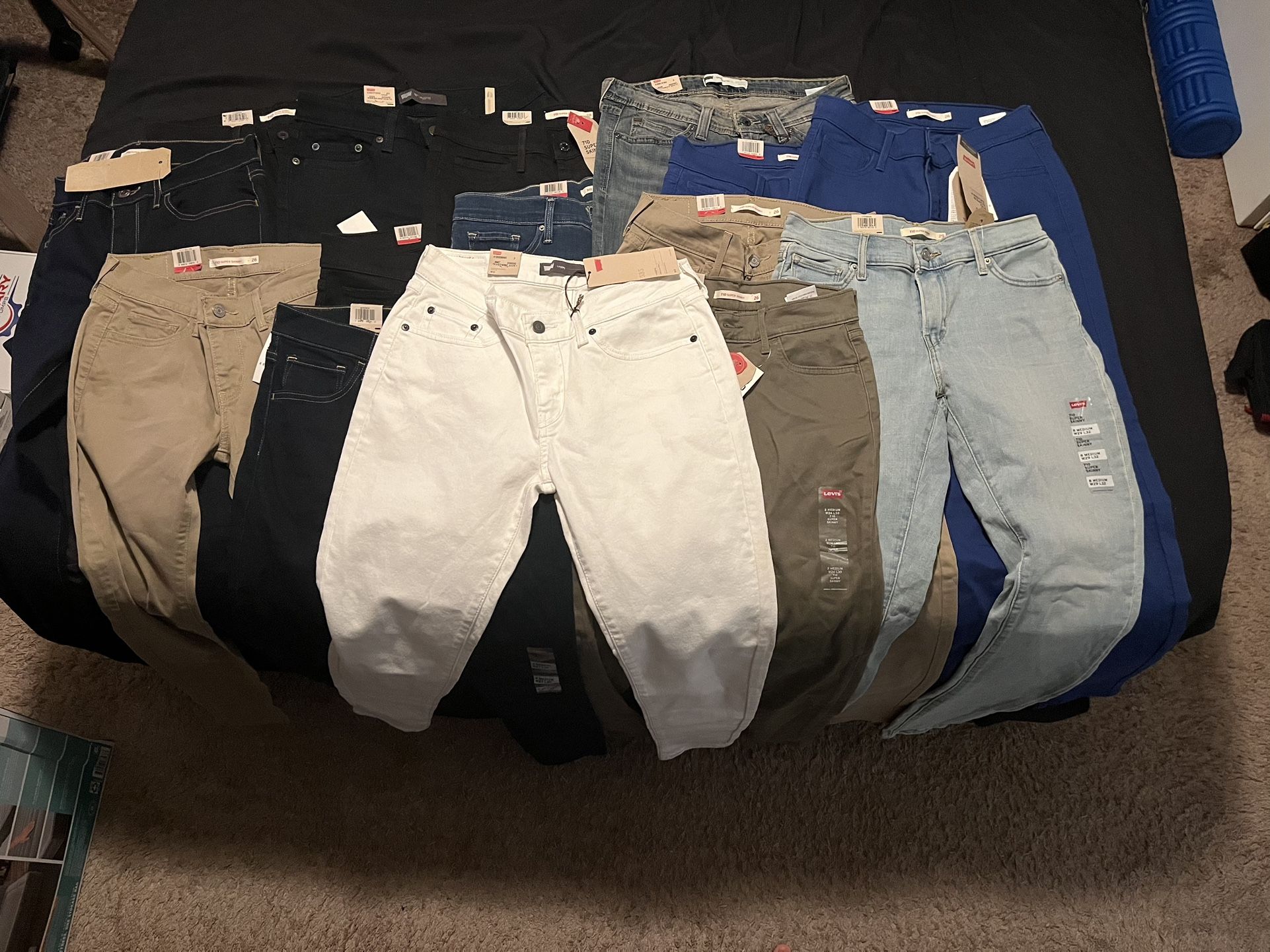 Women’s/ Girls Levi’s